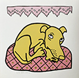 hond op roze kussen